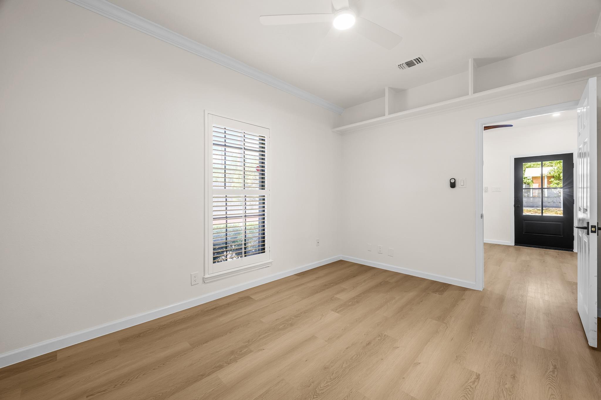 1307 Kinney Ave Property Photo 18