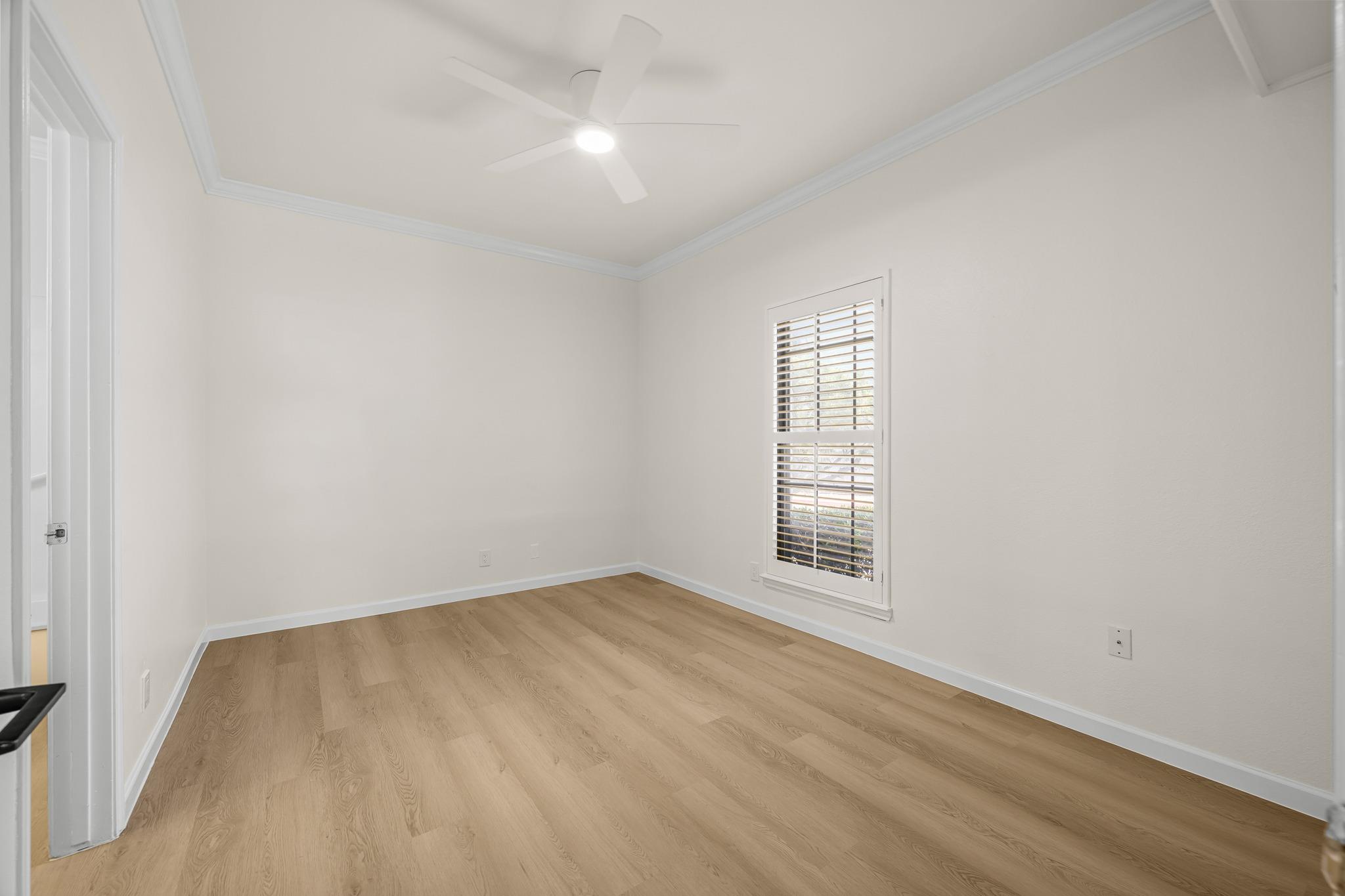 1307 Kinney Ave Property Photo 24