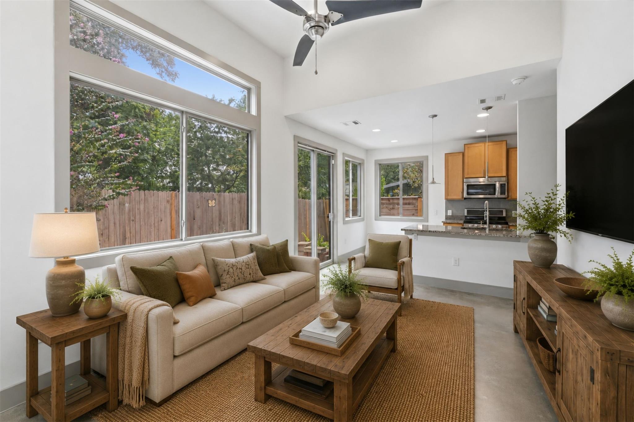 1527 Madison Ave #b Property Photo 5