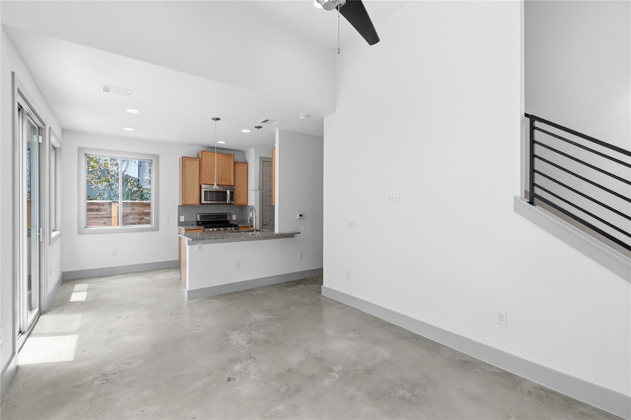 1527 Madison Ave #b Property Photo 9