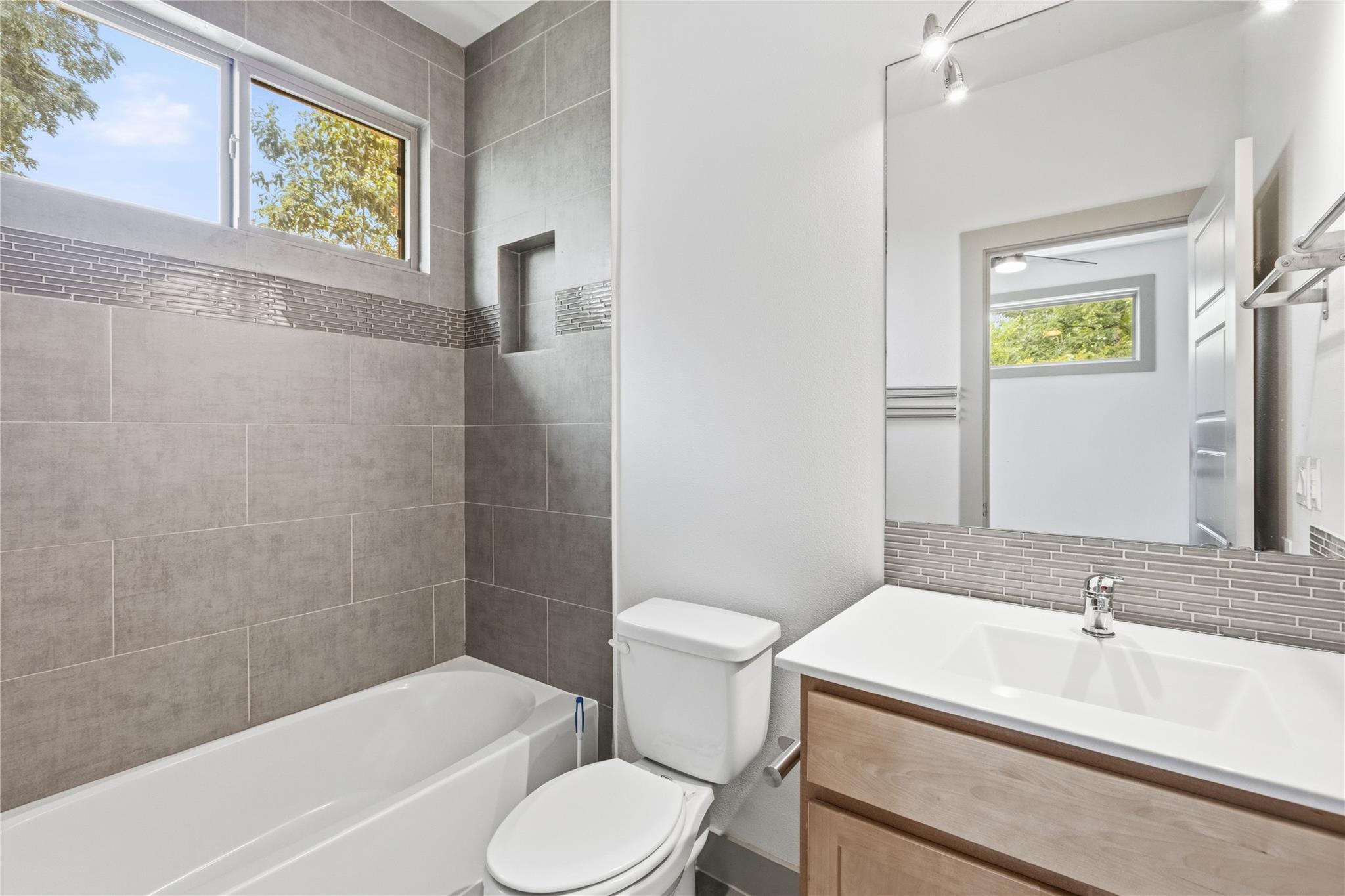 1527 Madison Ave #b Property Photo 20