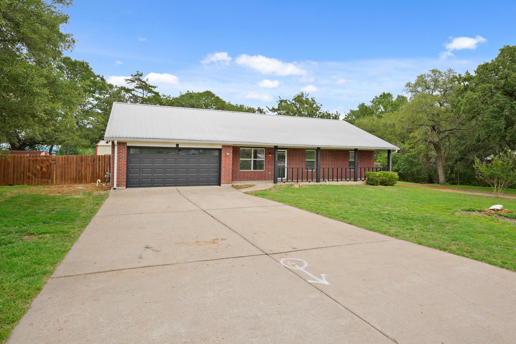 503 Pine St Property Photo