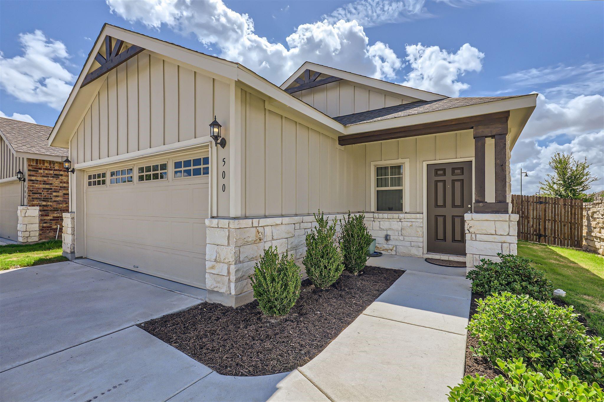 500 Compania Cv Property Photo