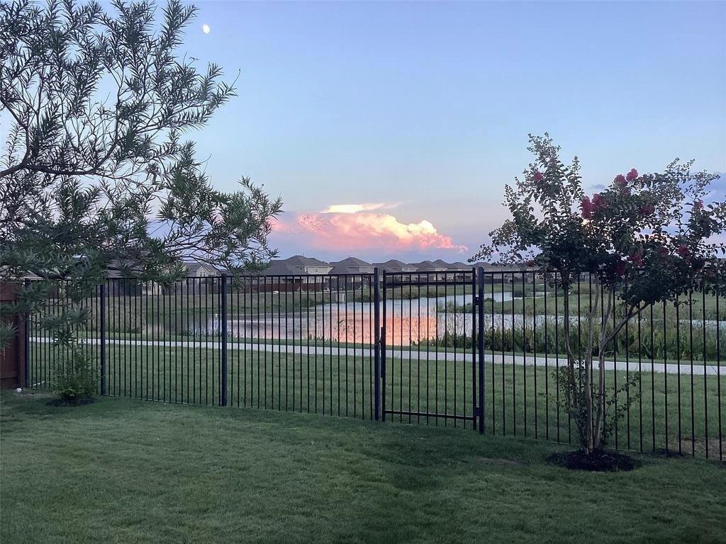 245 Peggy Dr Property Photo 1