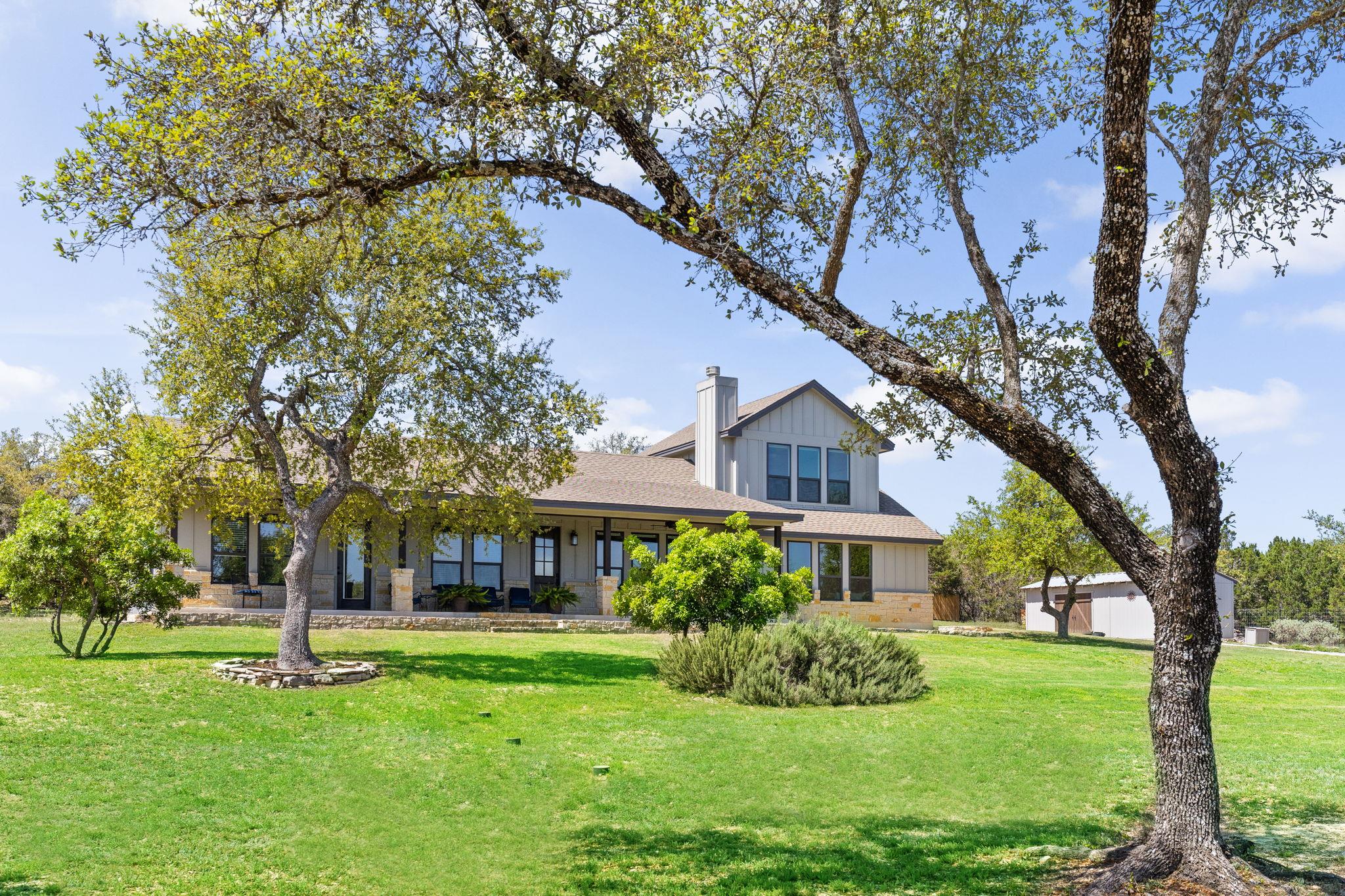 18105 Austin Blvd Property Photo 1
