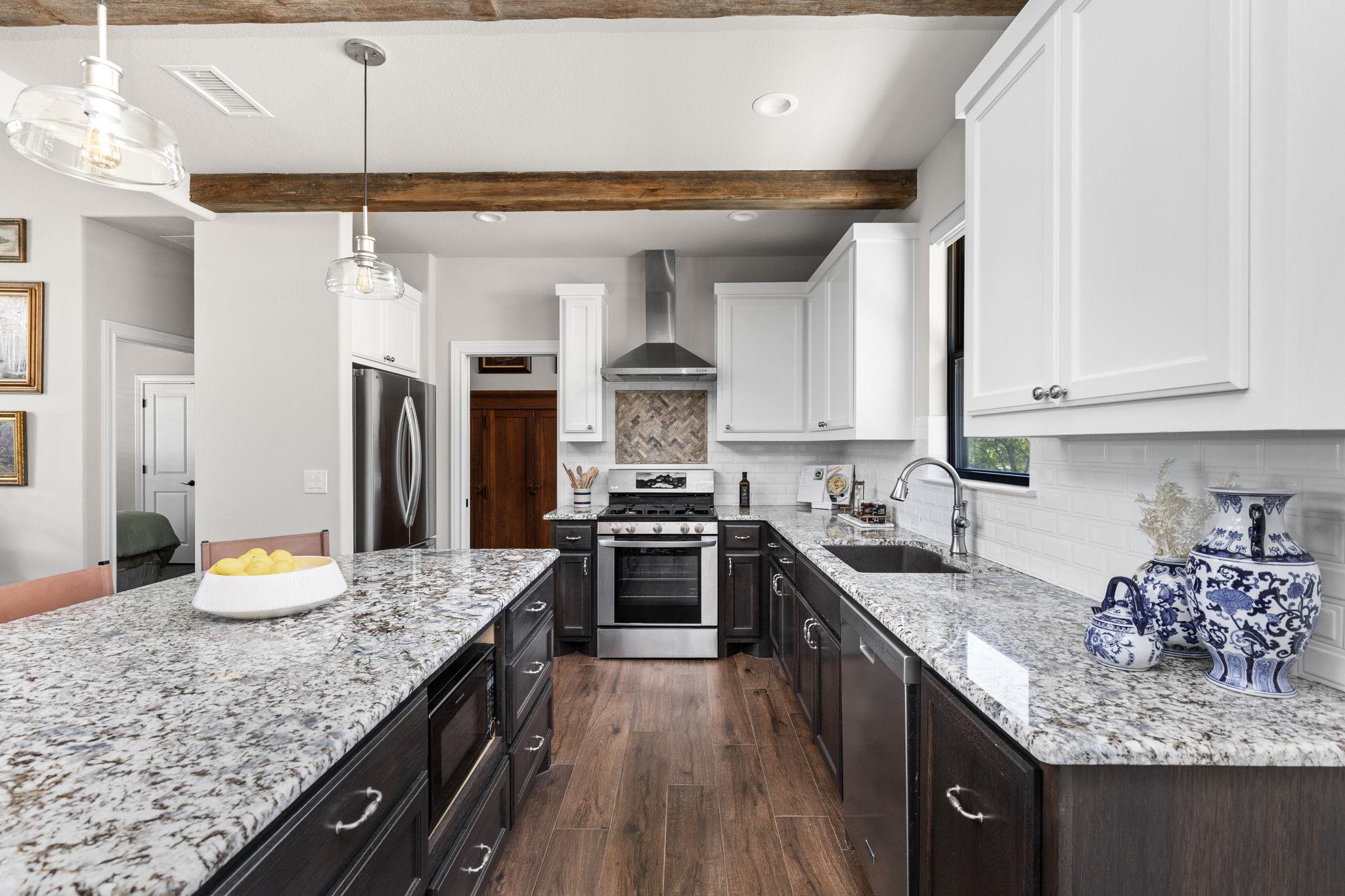 18105 Austin Blvd Property Photo 13