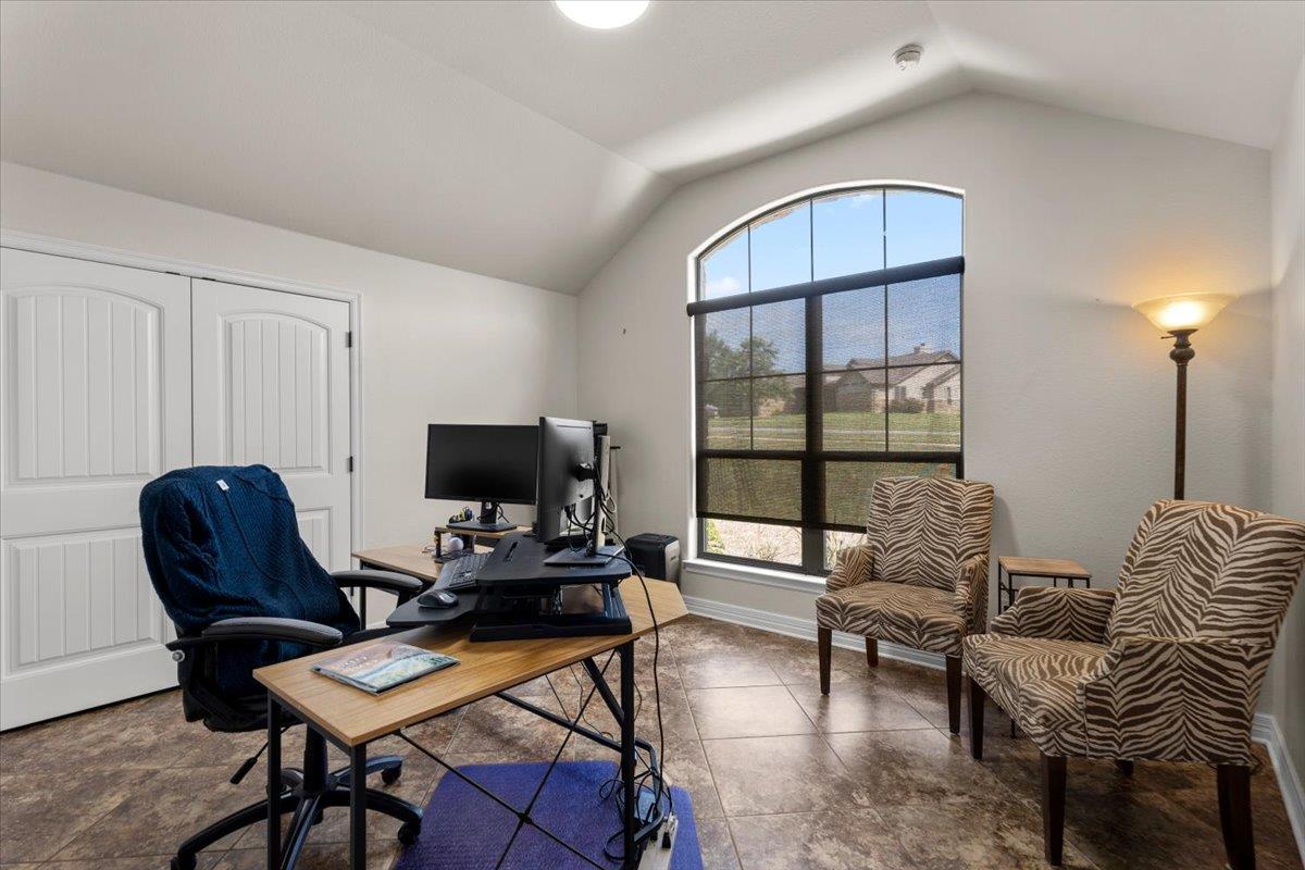601 Pheasant Mdw Property Photo 18