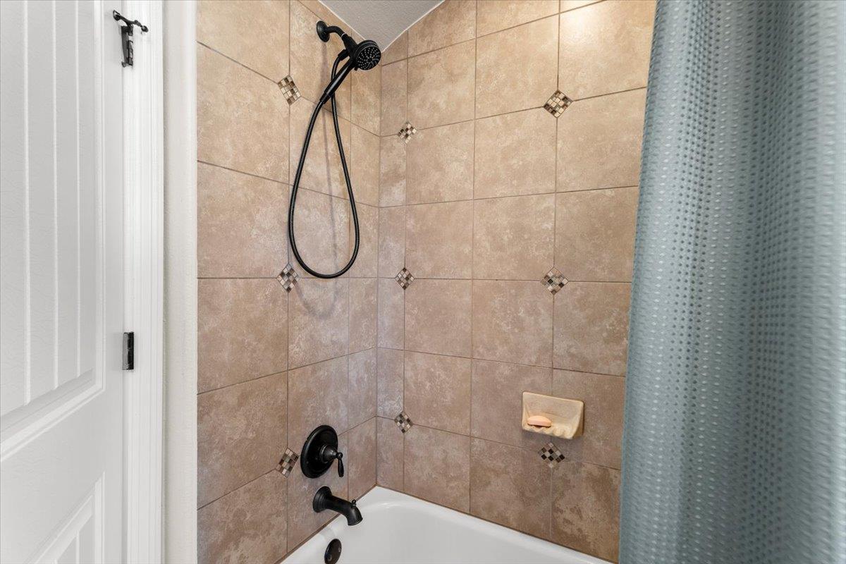 601 Pheasant Mdw Property Photo 27