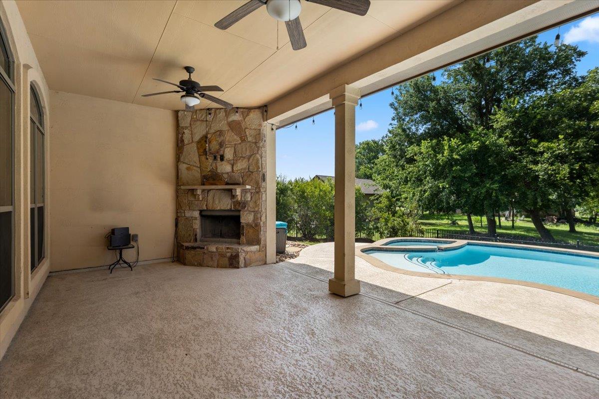 601 Pheasant Mdw Property Photo 34