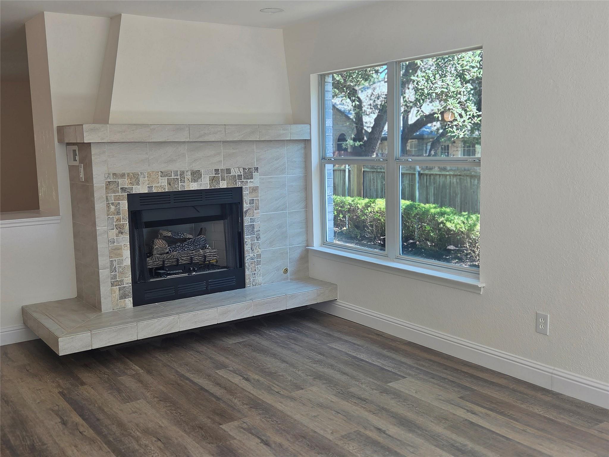 1701 Barrilla St Property Photo 3