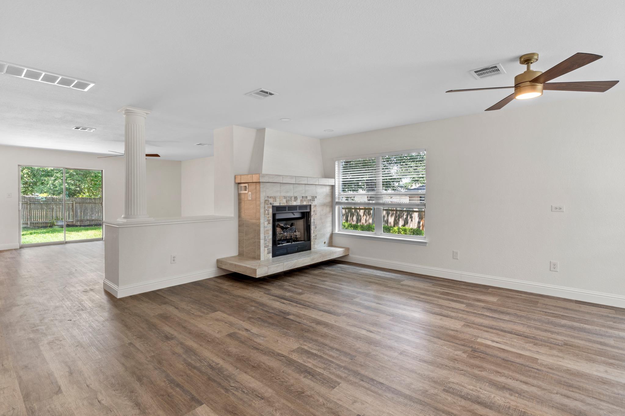 1701 Barrilla St Property Photo 5
