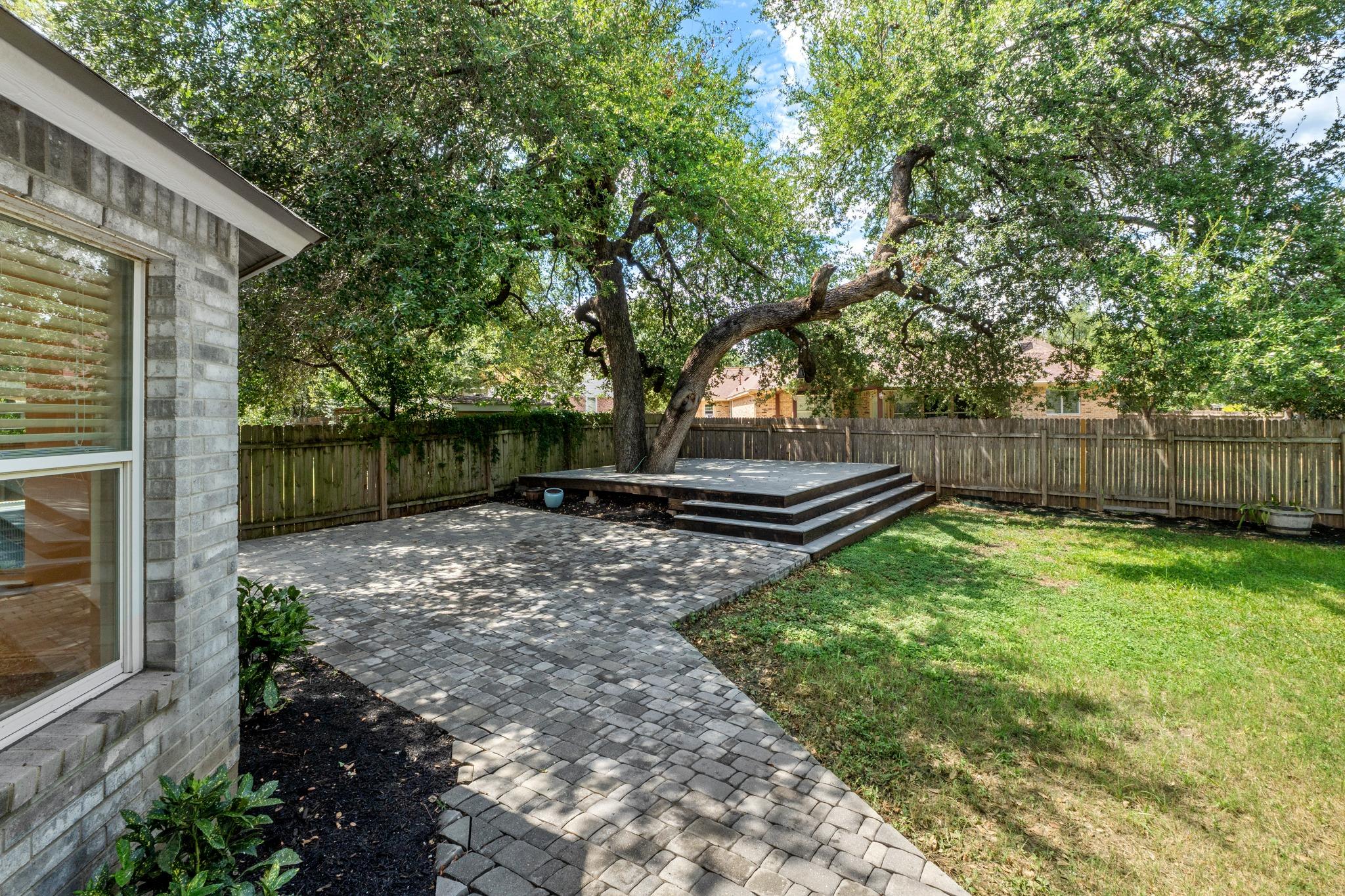 1701 Barrilla St Property Photo 35