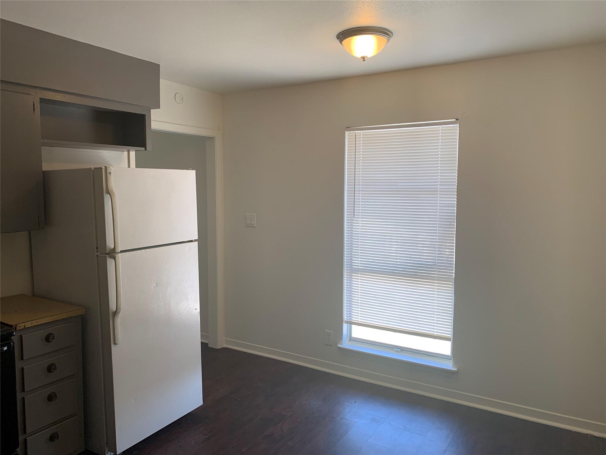1918 Hearthstone Dr #202 Property Photo 4
