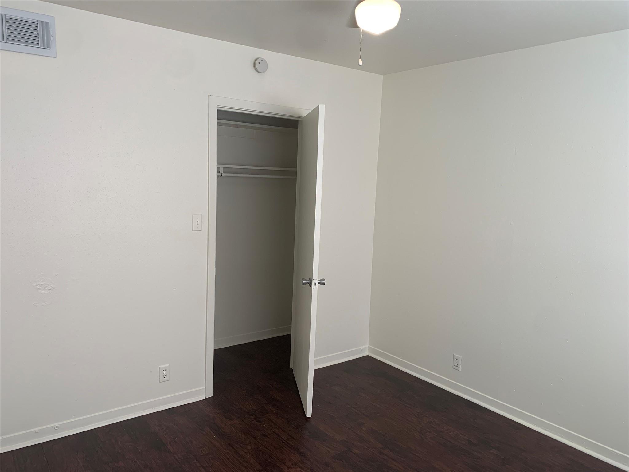 1918 Hearthstone Dr #202 Property Photo 17