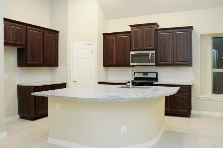 152 Belford St Property Photo 6