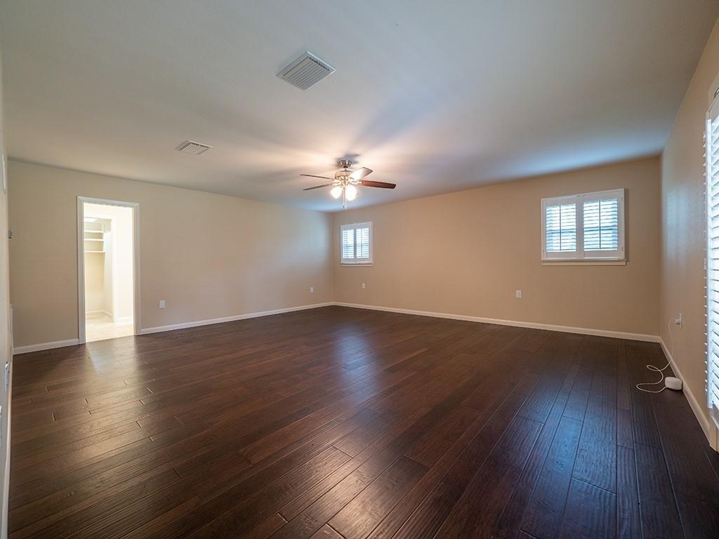 11905 Mustang Chase Dr Property Photo 13
