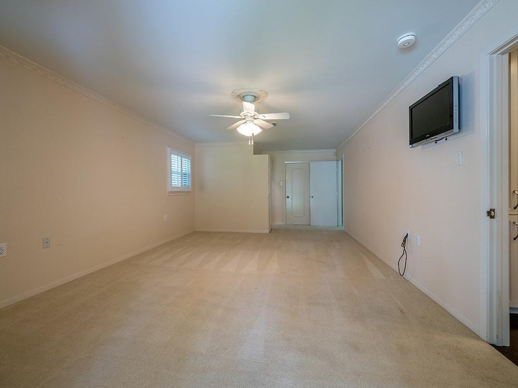 11905 Mustang Chase Dr Property Photo 22