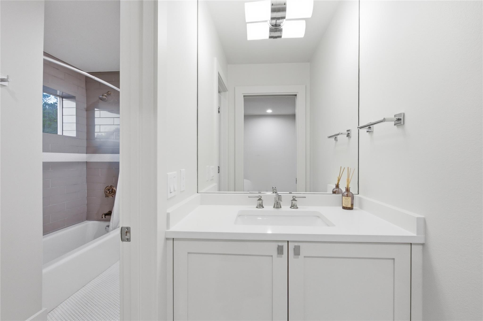 3210 Lacevine Ln Property Photo 17