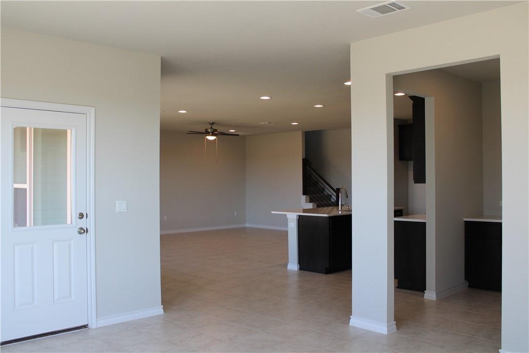 16700 Fresno Cv Property Photo 12