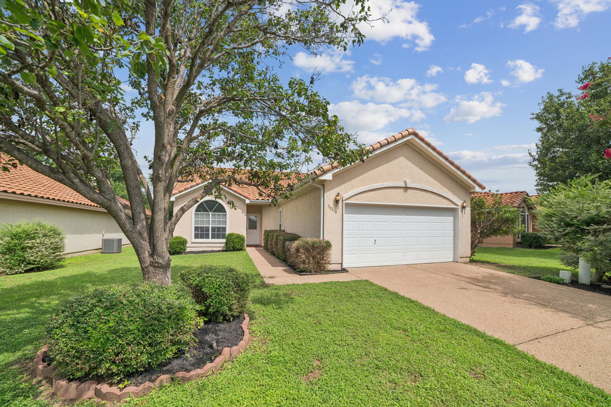 30319 Briarcrest Dr Property Photo 1
