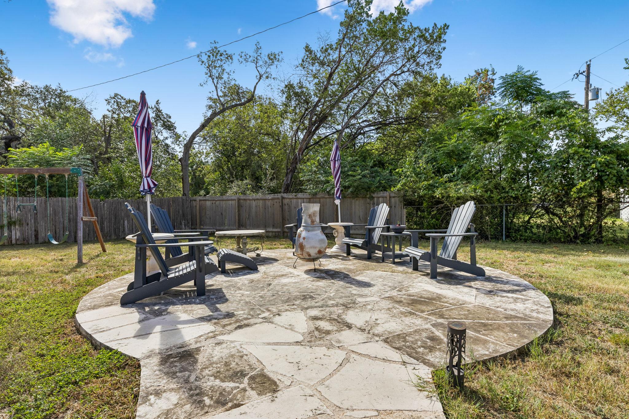 1127 Penion Dr Property Photo 29