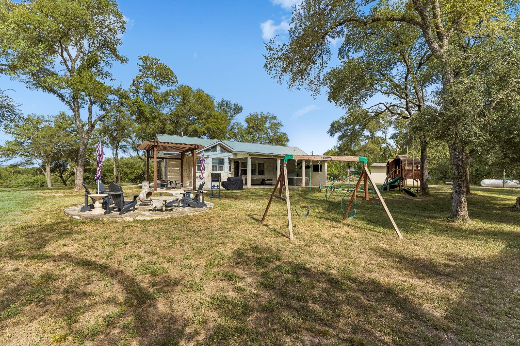 1127 Penion Dr Property Photo 30