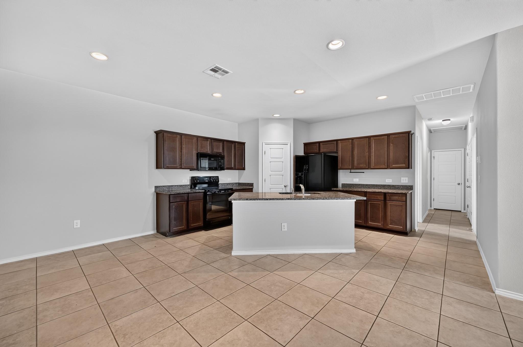 1733 Davidson Ranch Dr Property Photo 5