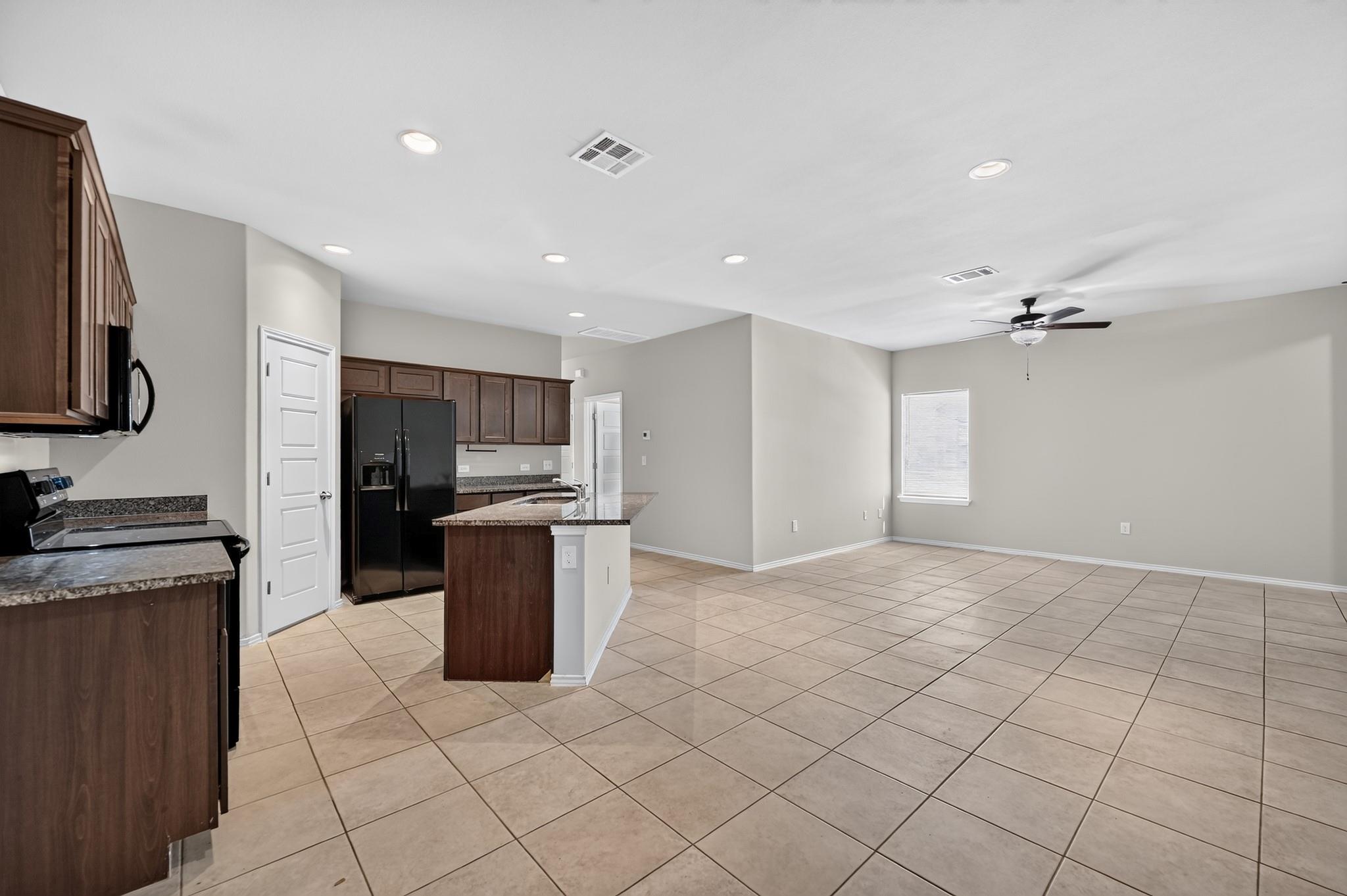 1733 Davidson Ranch Dr Property Photo 6