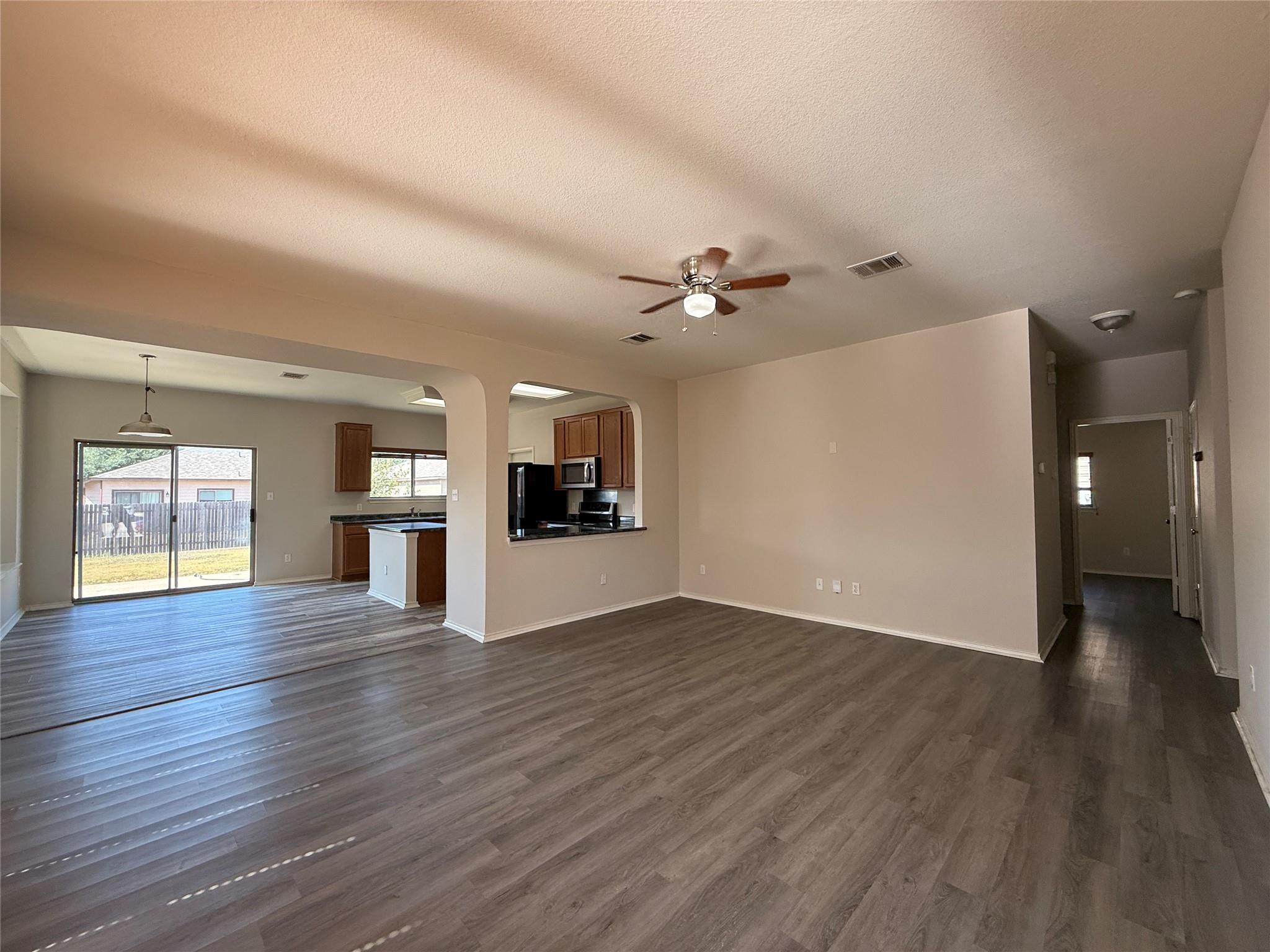 1722 E Mesa Park Cv Property Photo 5