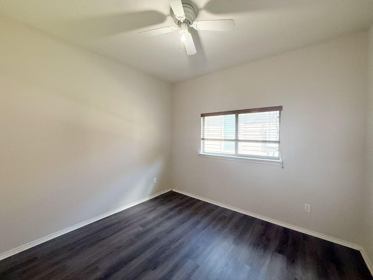 1722 E Mesa Park Cv Property Photo 12