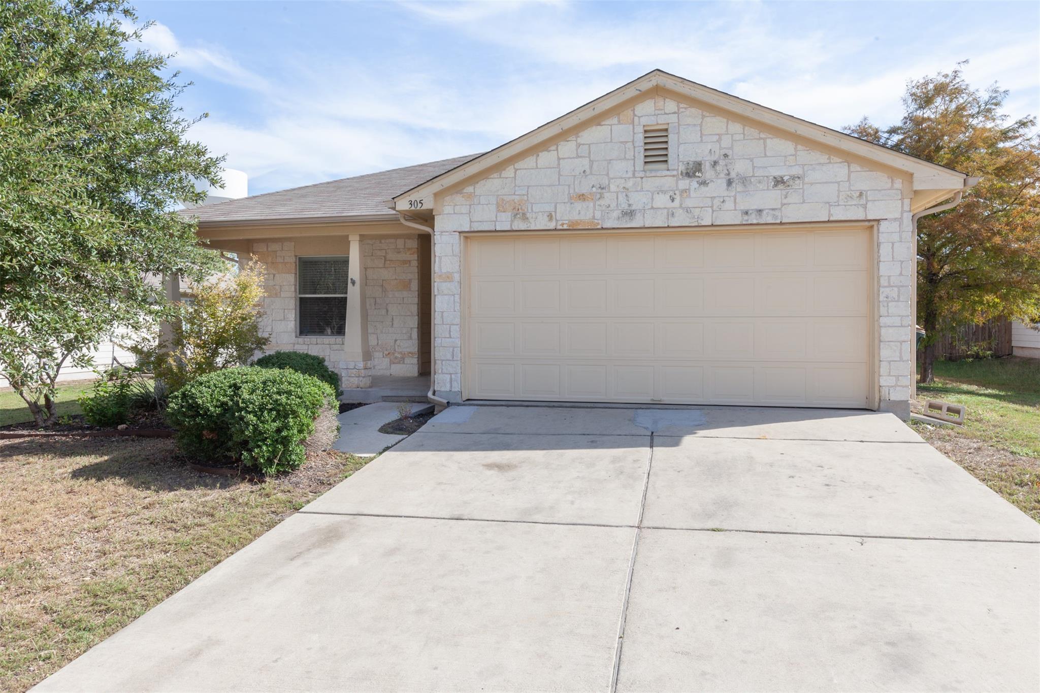 305 Goddard Property Photo