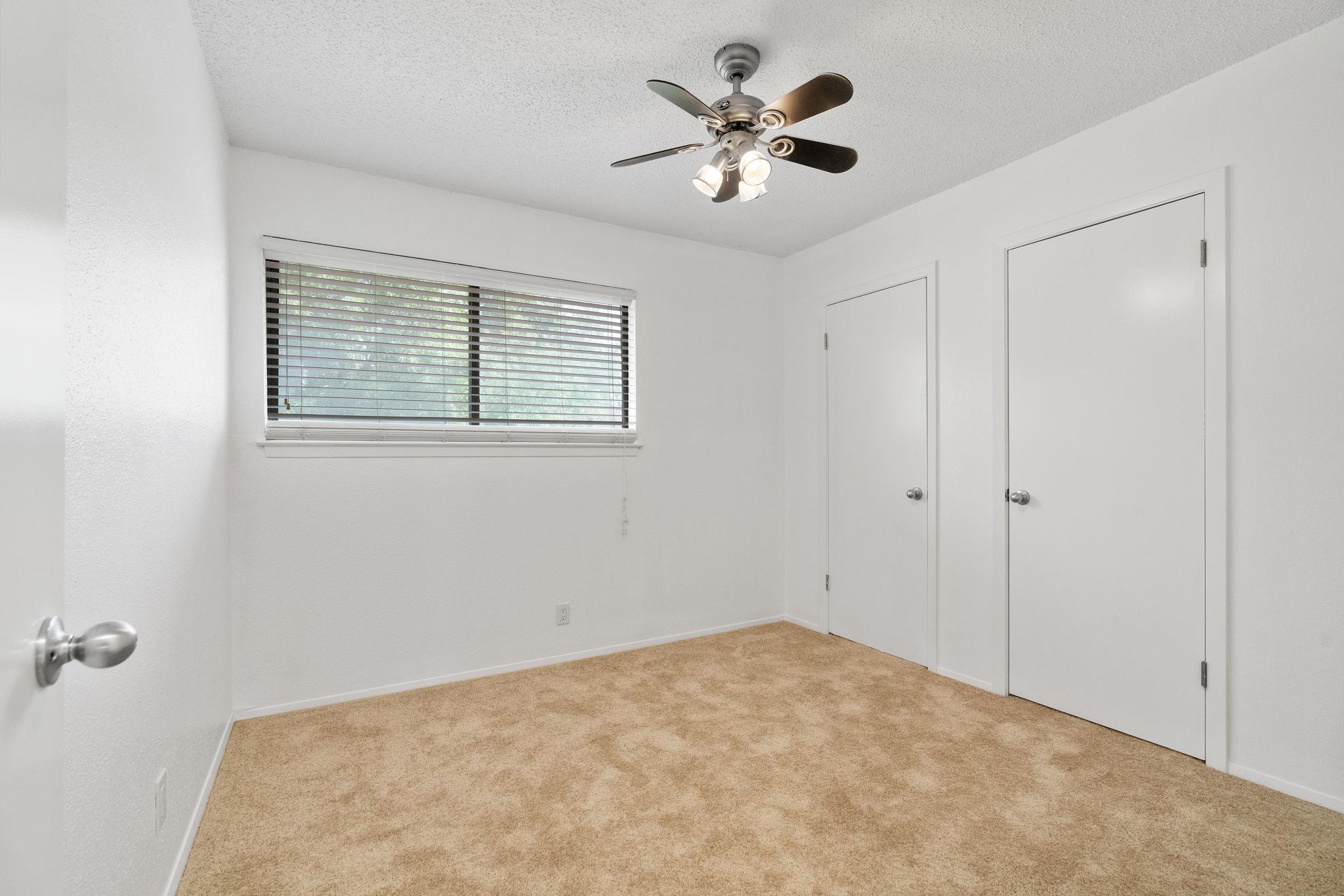 8902 Trone Cir A Property Photo 19