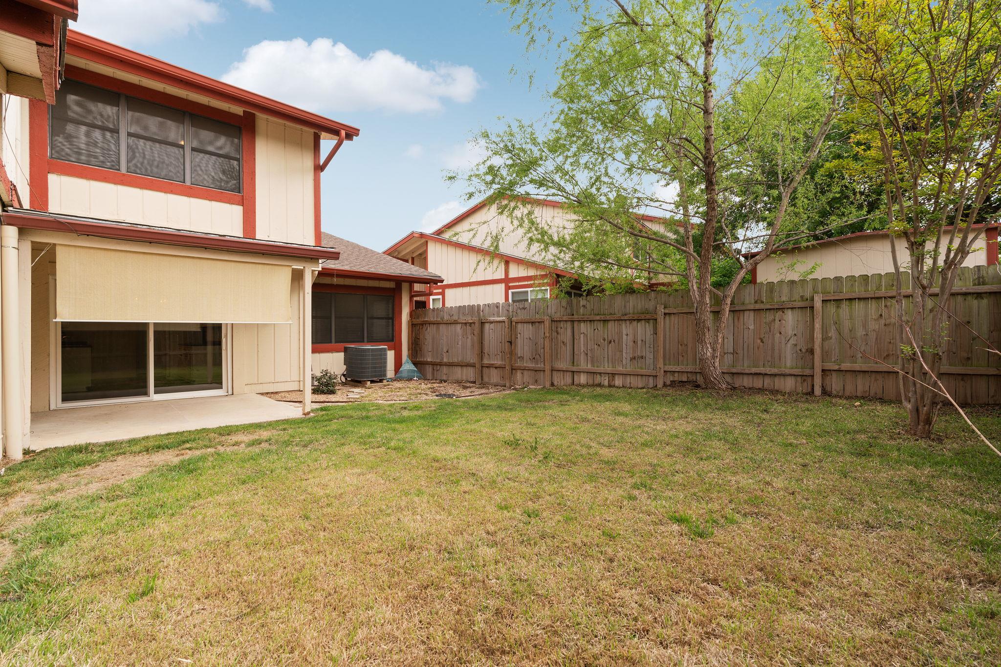 8902 Trone Cir A Property Photo 23