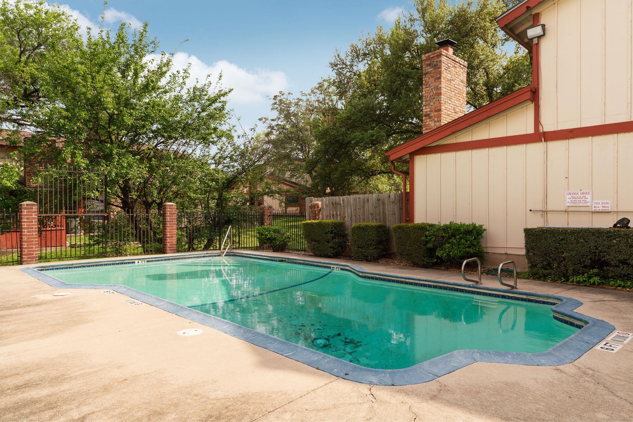 8902 Trone Cir A Property Photo 25