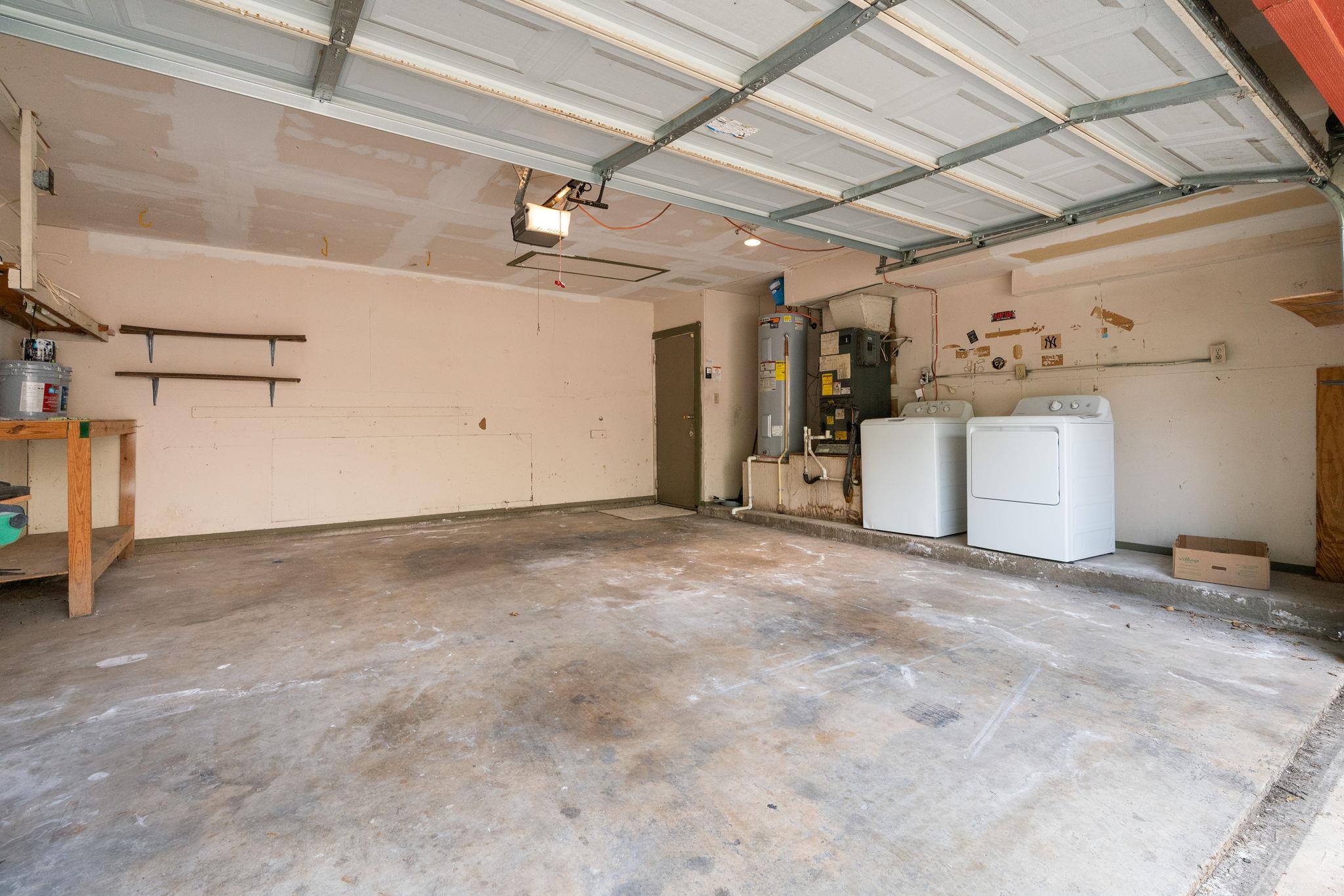 8902 Trone Cir A Property Photo 26
