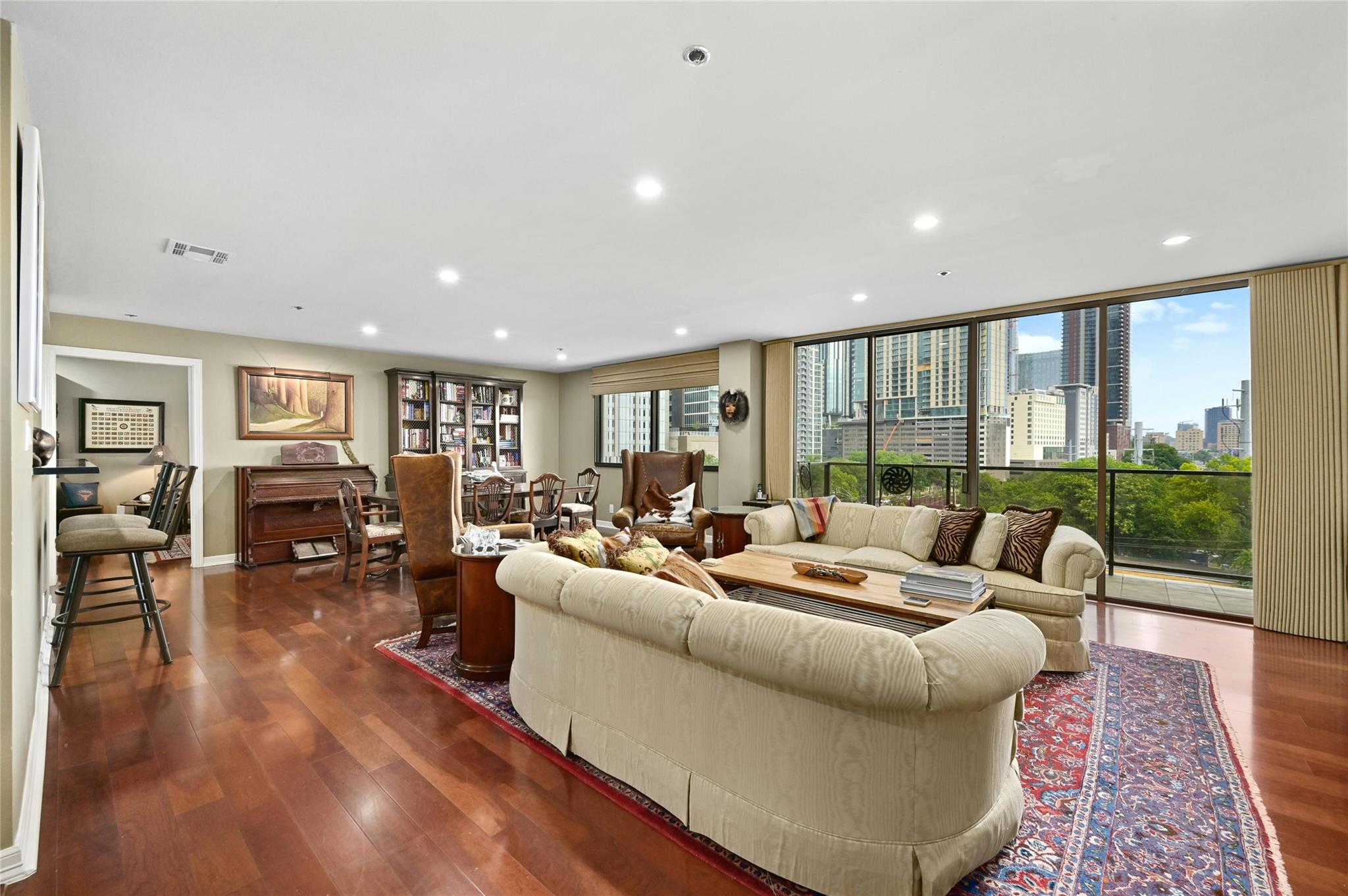 40 N Interstate Highway 35 None #8c1 Property Photo 1