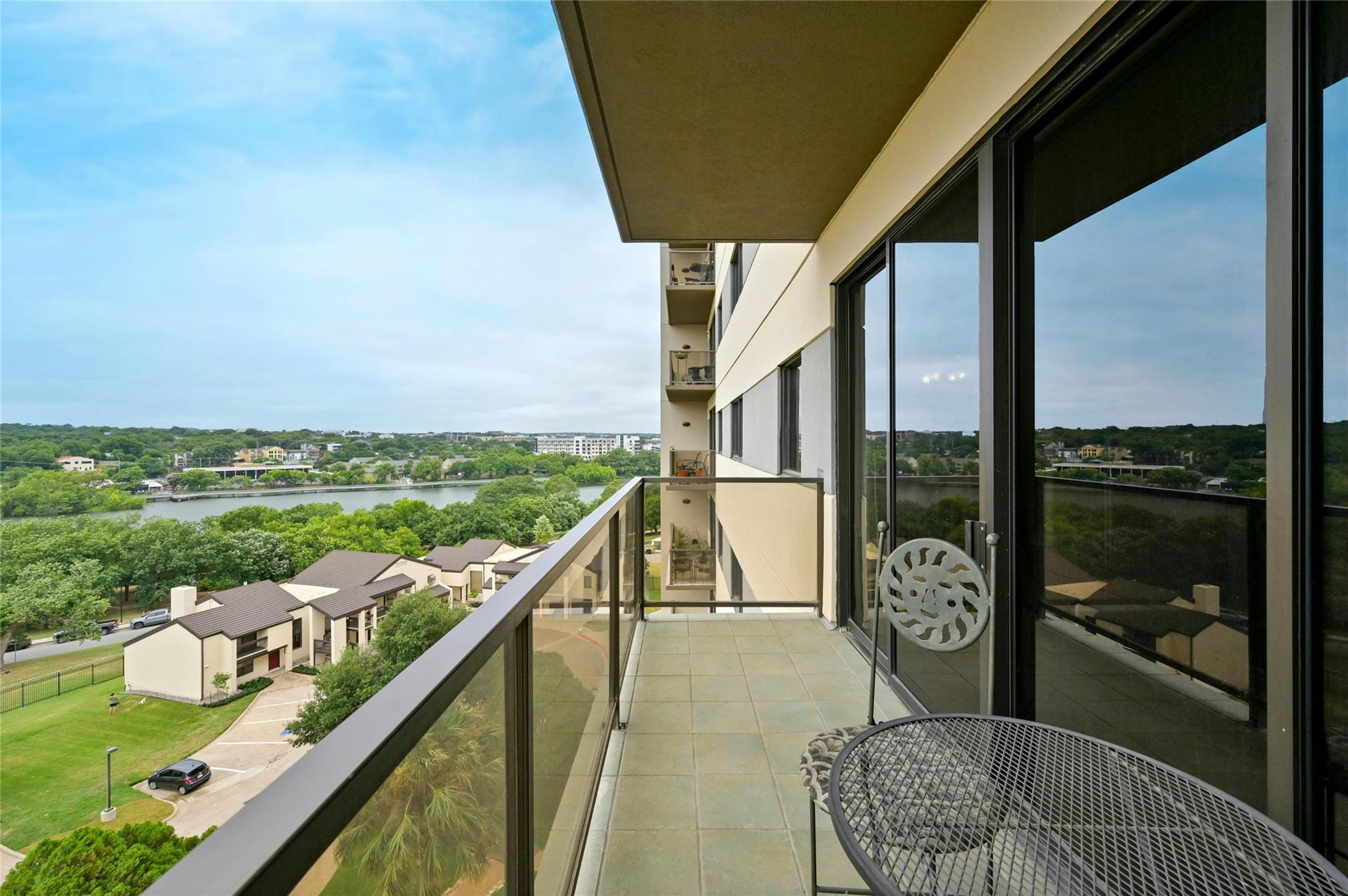 40 N Interstate Highway 35 8c1 Property Photo 3