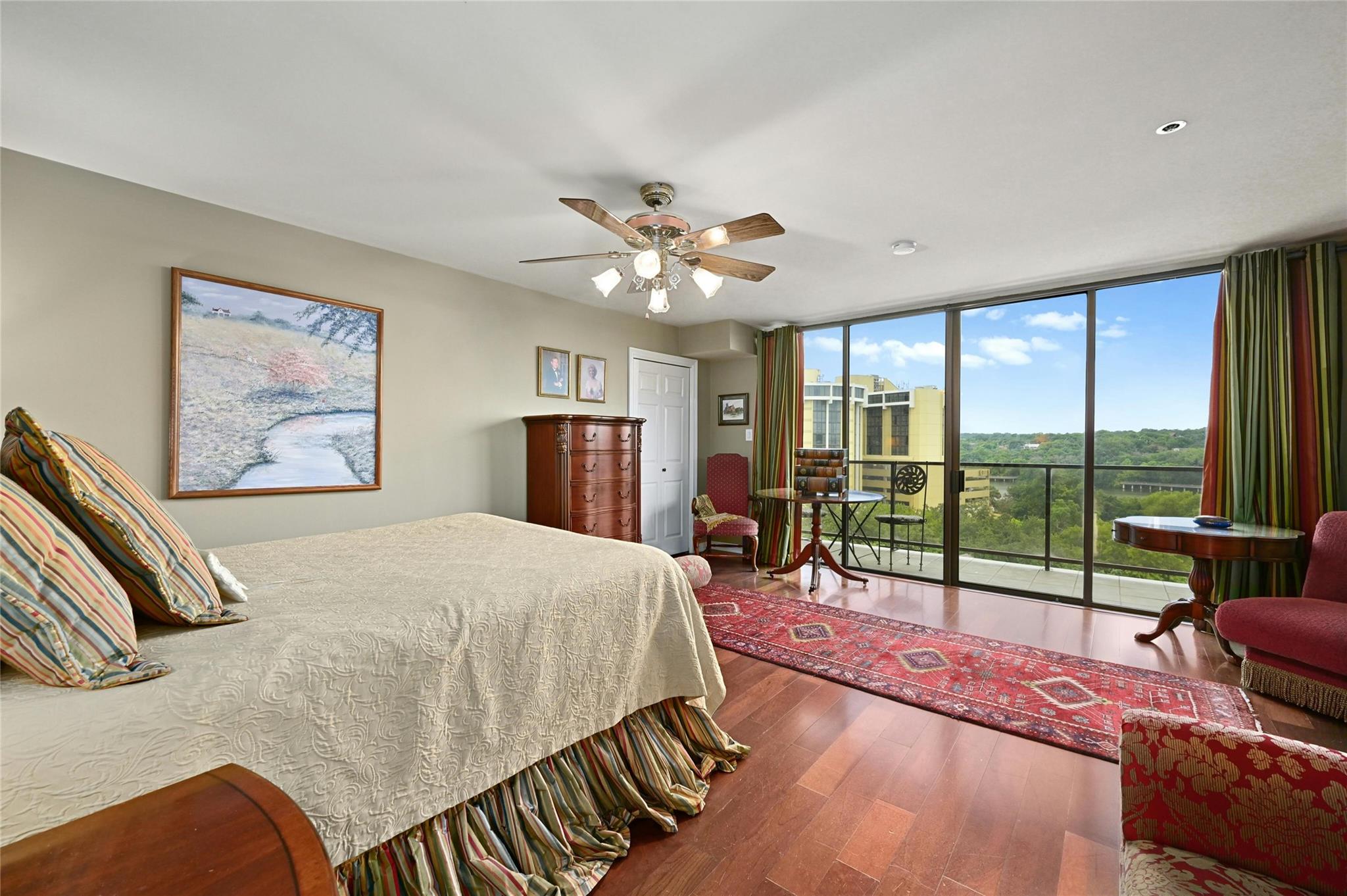 40 N Interstate Highway 35 None #8c1 Property Photo 3