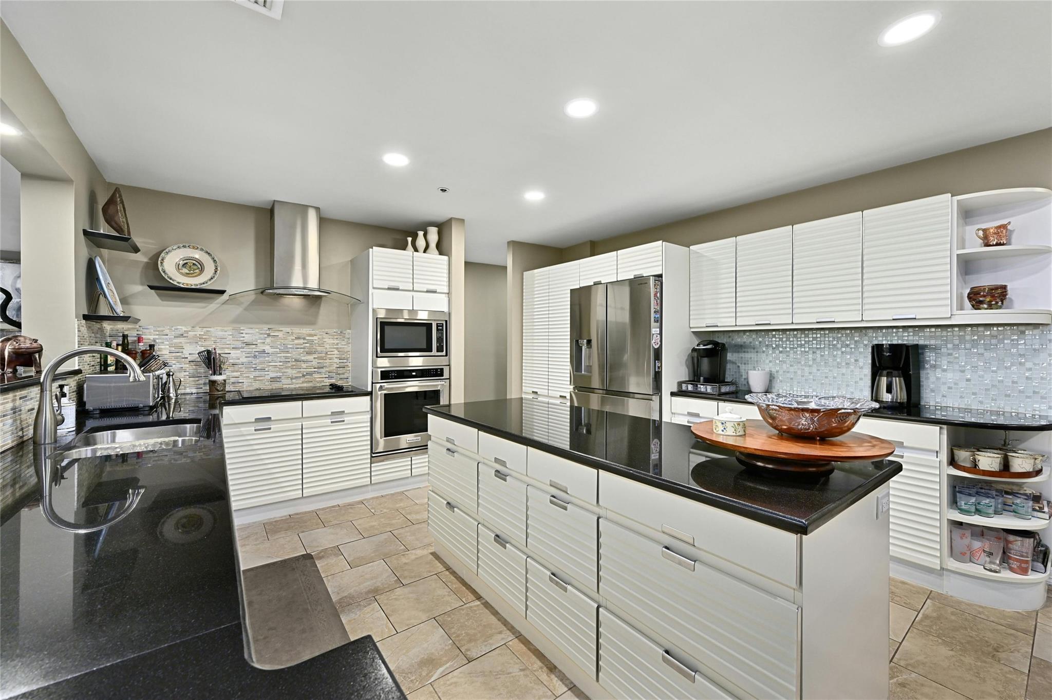 40 N Interstate Highway 35 None #8c1 Property Photo 20