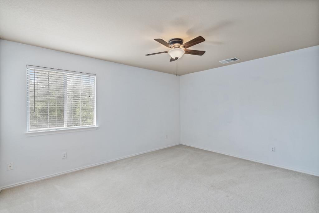 2913 Fleet Dr Property Photo 17