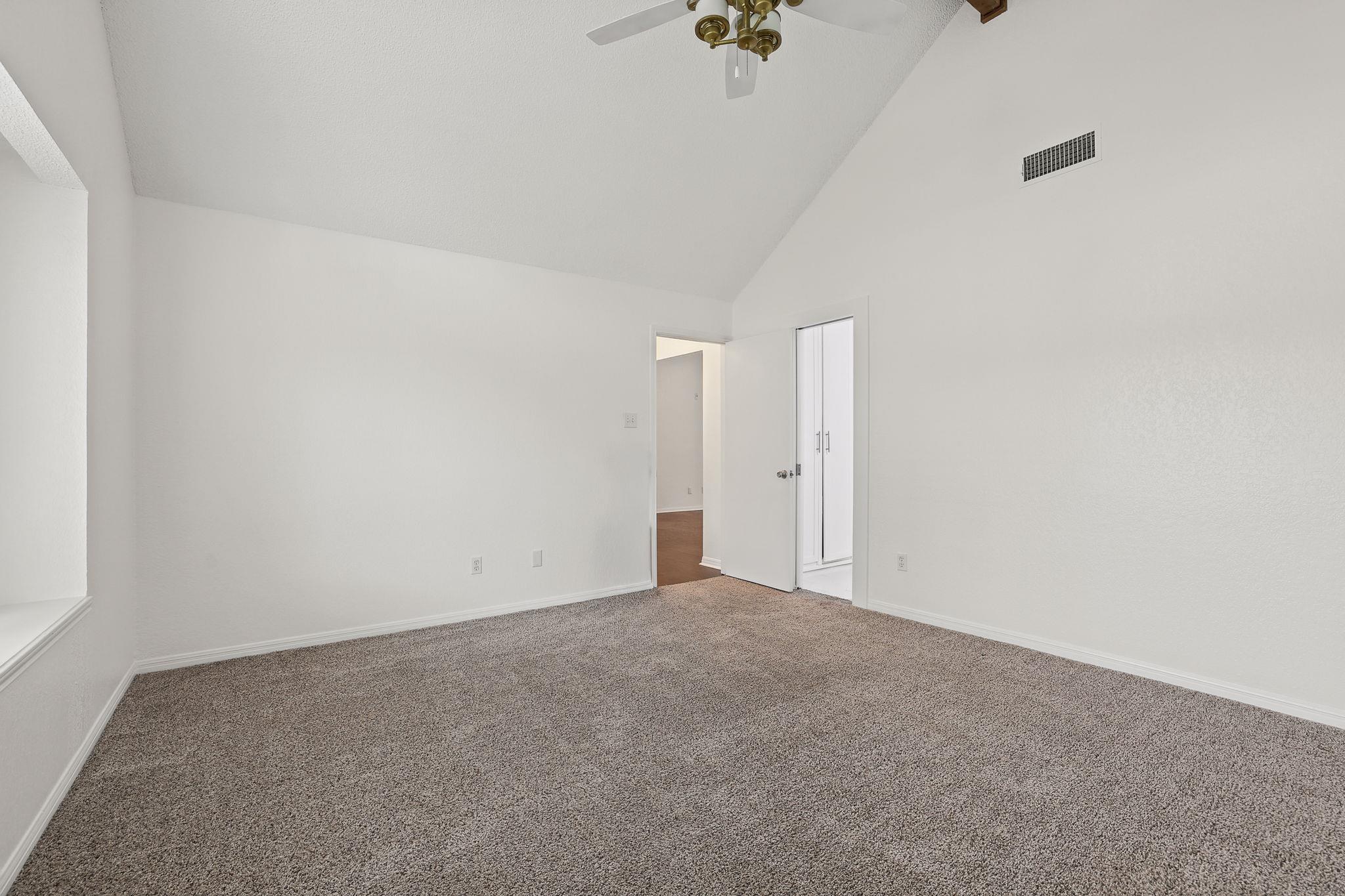 503 Dover Ln Property Photo 15