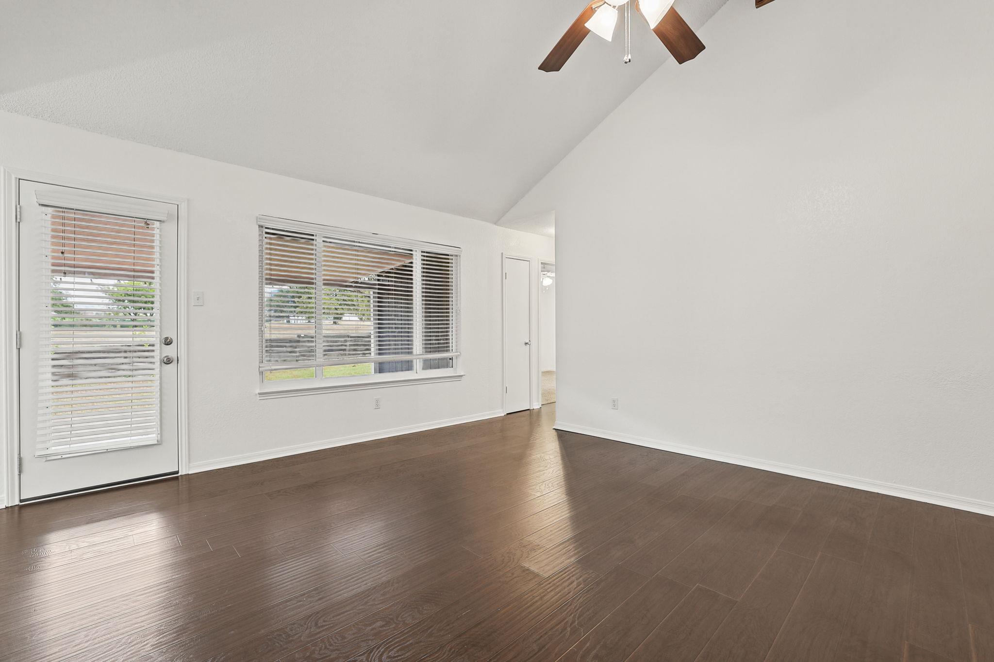 503 Dover Ln Property Photo 20