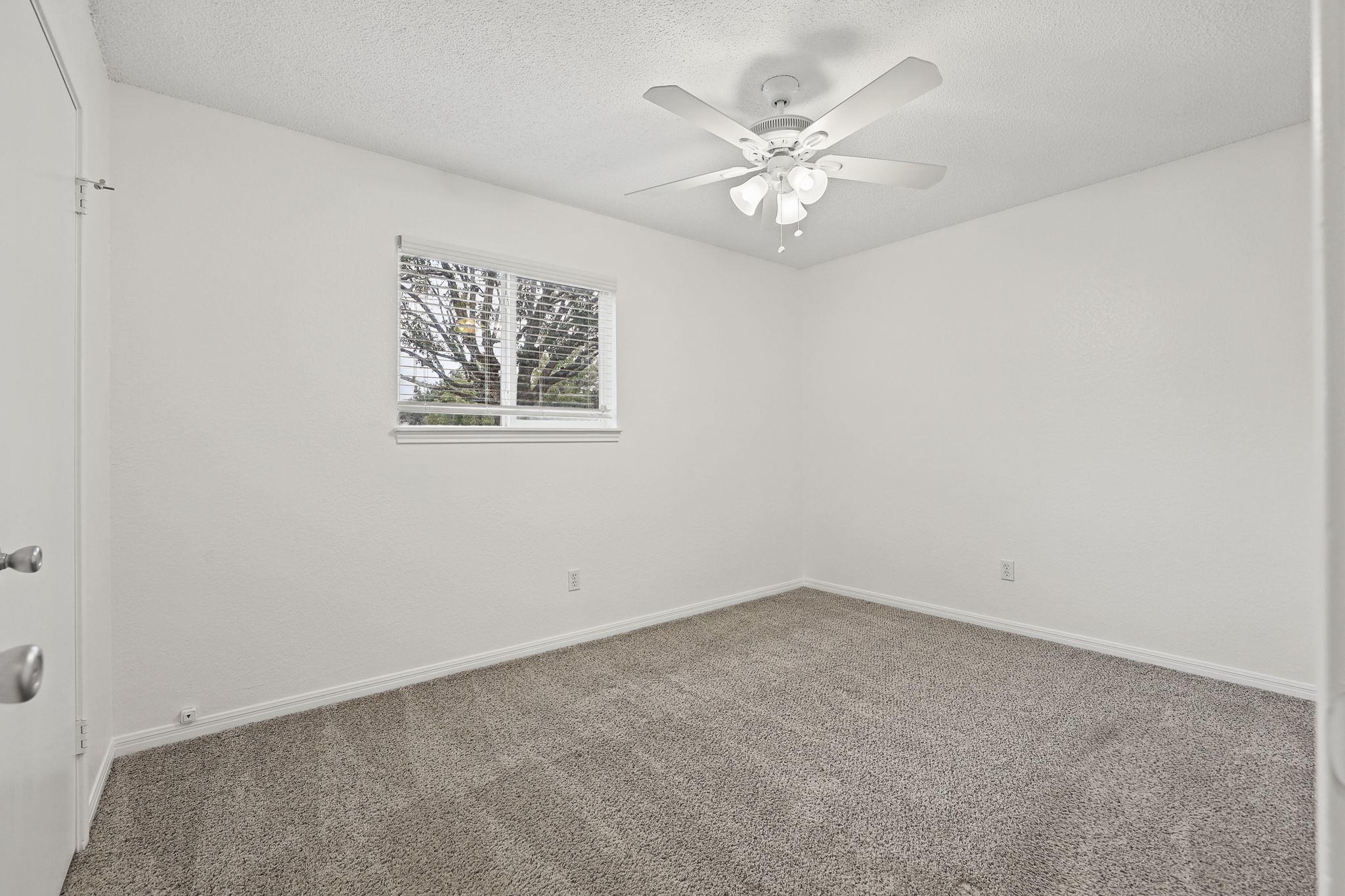503 Dover Ln Property Photo 21