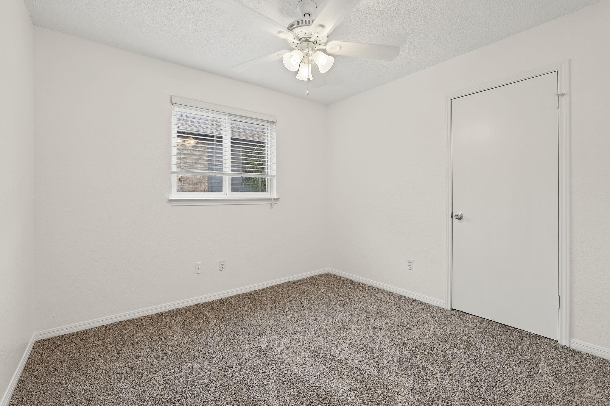 503 Dover Ln Property Photo 23