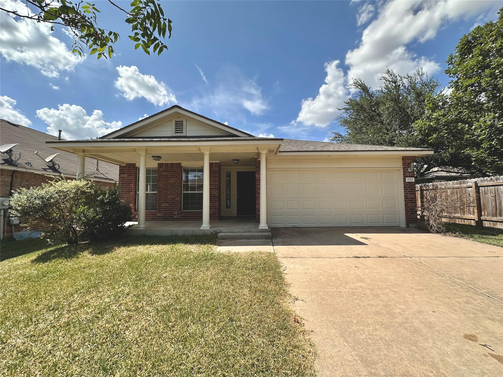 3710 Cap Rock Trl Property Photo 2