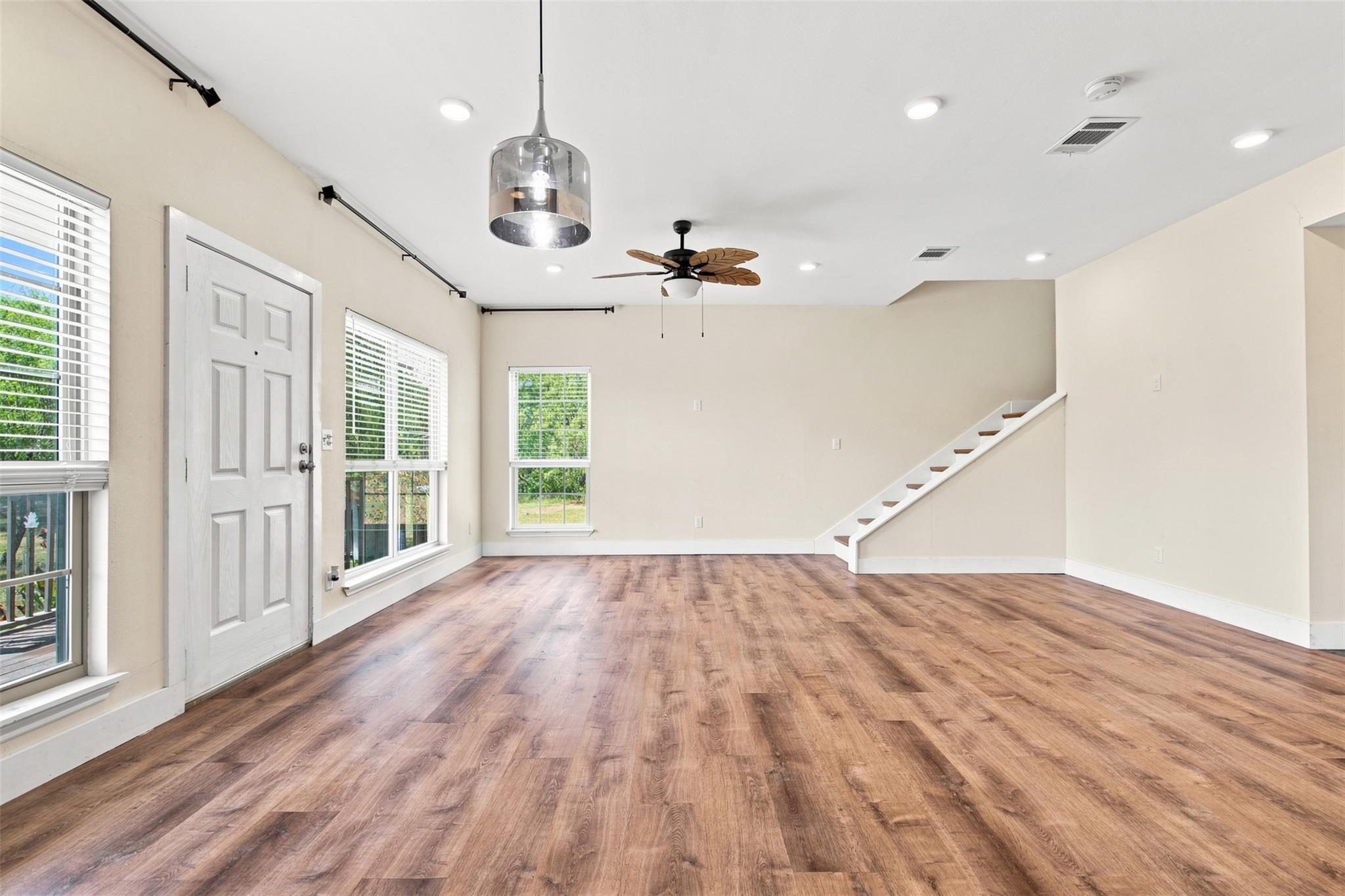 600 Highland Ranch Way Property Photo 4