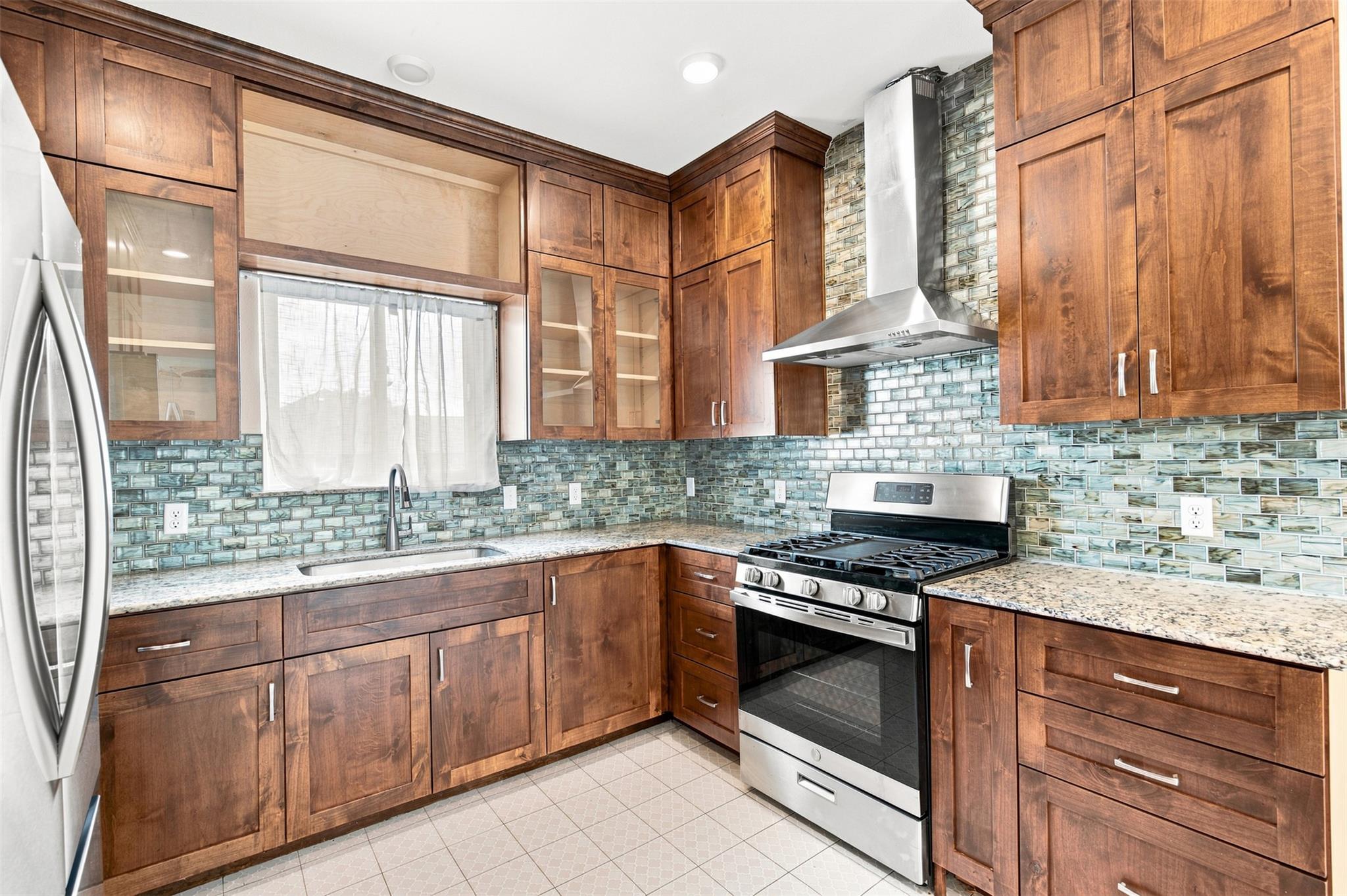 600 Highland Ranch Way Property Photo 6