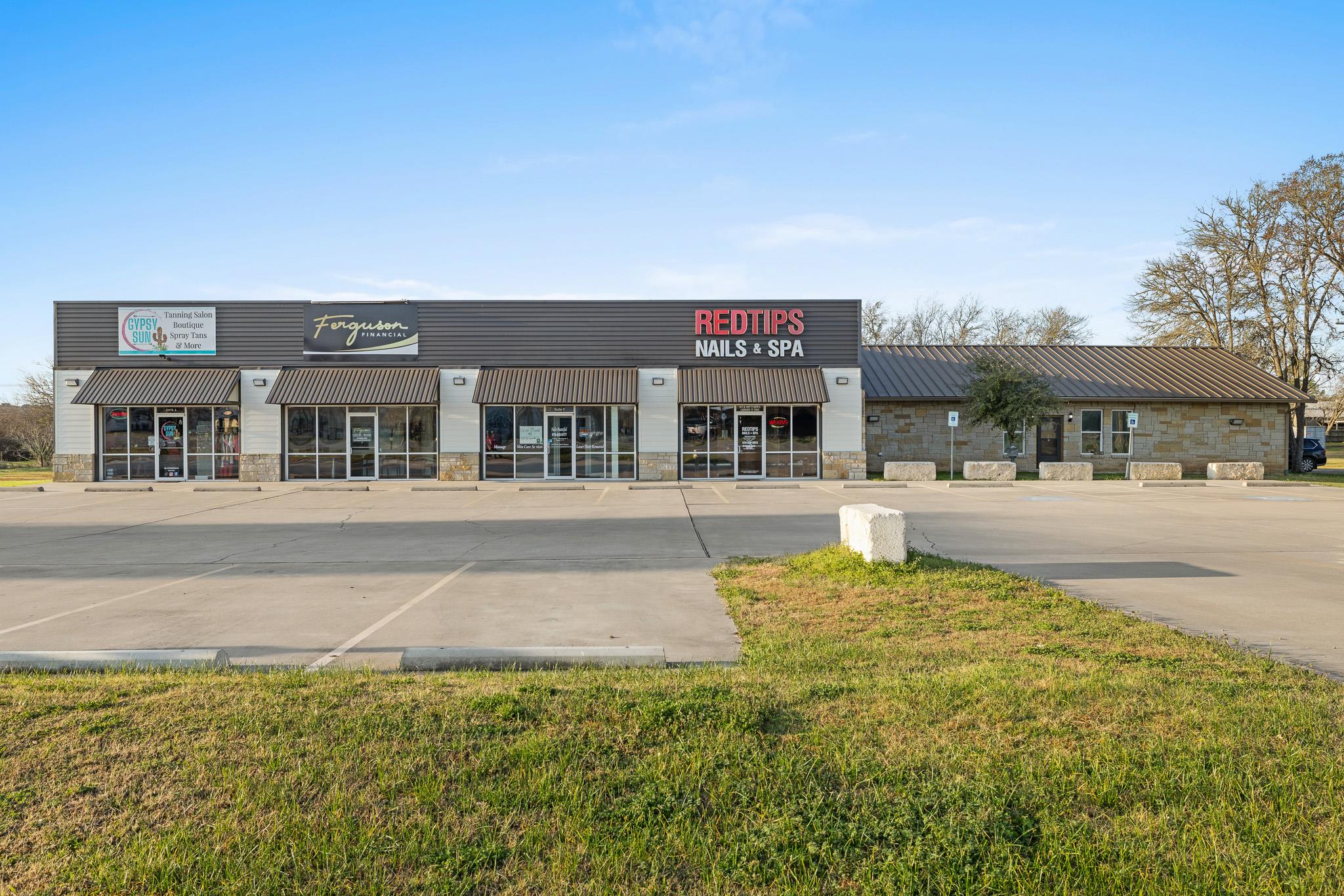 1417 W State Highway 71 Highway Property Photo 1
