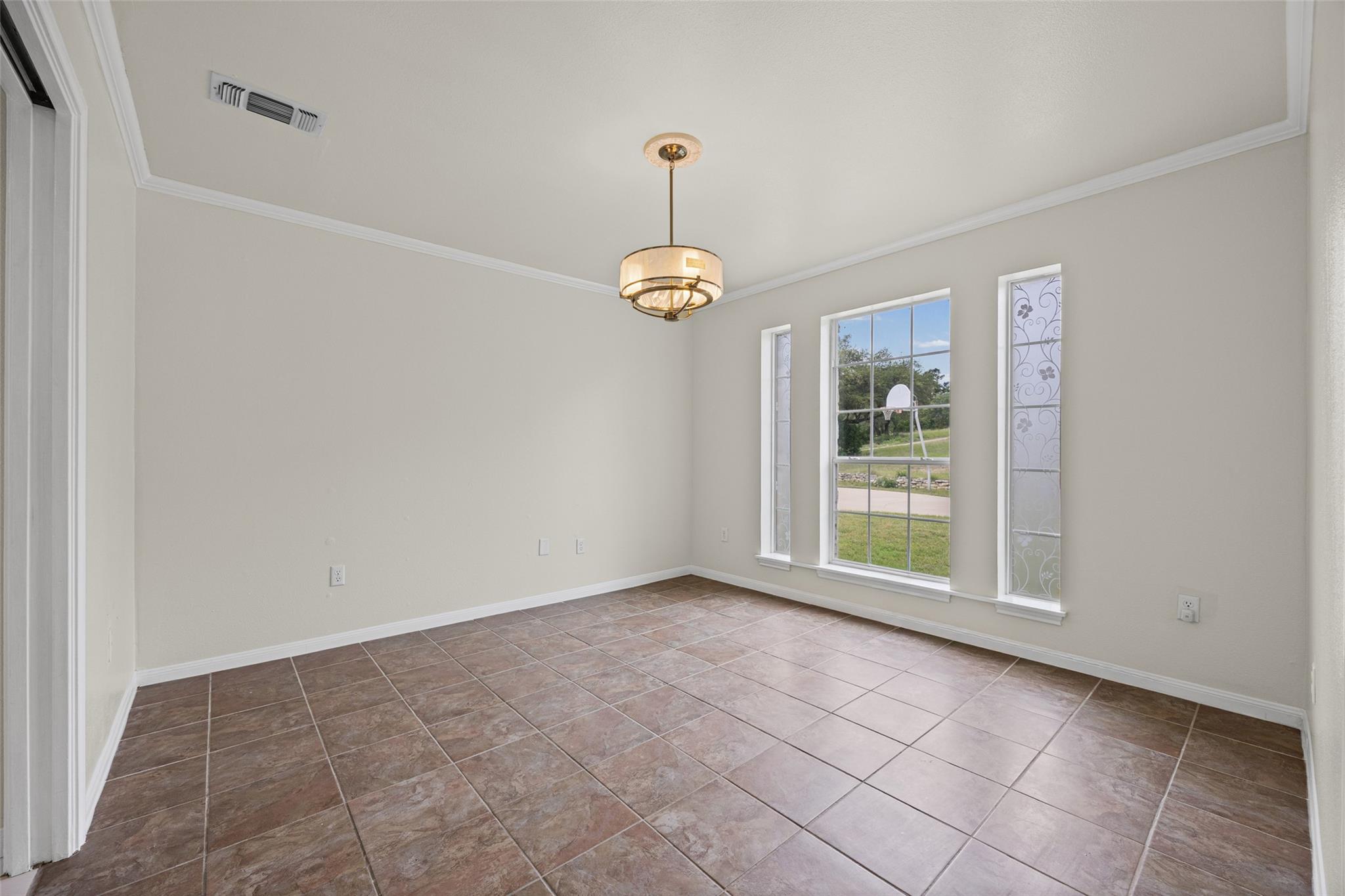 4205 Park Dr Property Photo 6