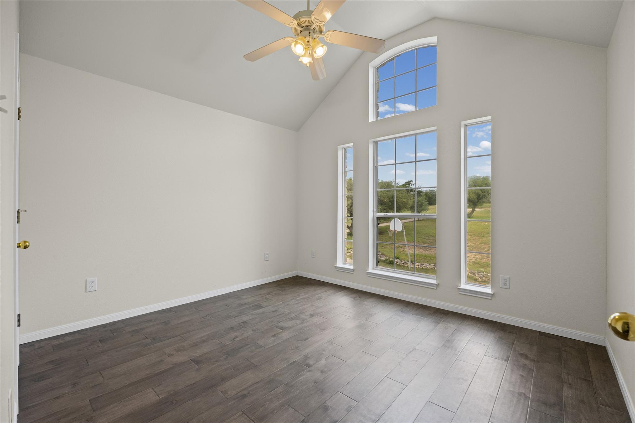 4205 Park Dr Property Photo 23